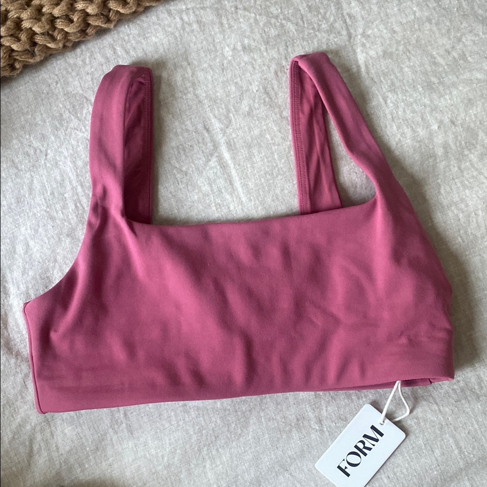 FORM Square Bra